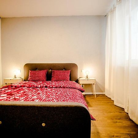 ברטיסלאבה Central Apartments By Kovee מראה חיצוני תמונה