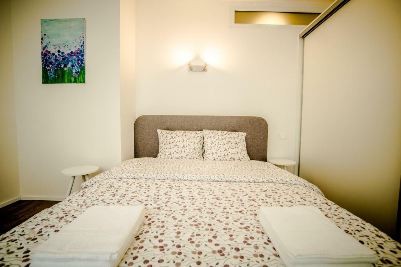ברטיסלאבה Central Apartments By Kovee מראה חיצוני תמונה