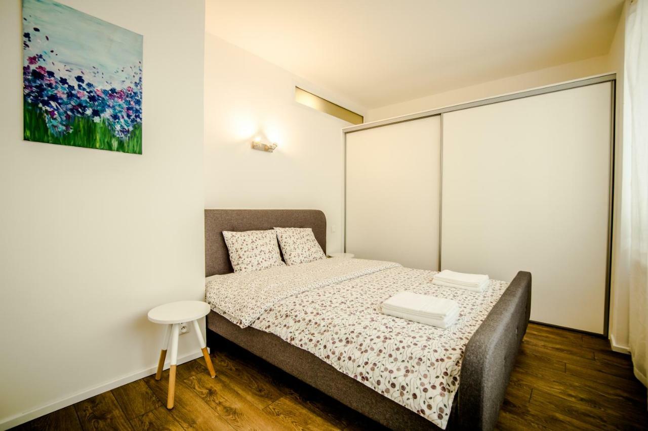 ברטיסלאבה Central Apartments By Kovee מראה חיצוני תמונה