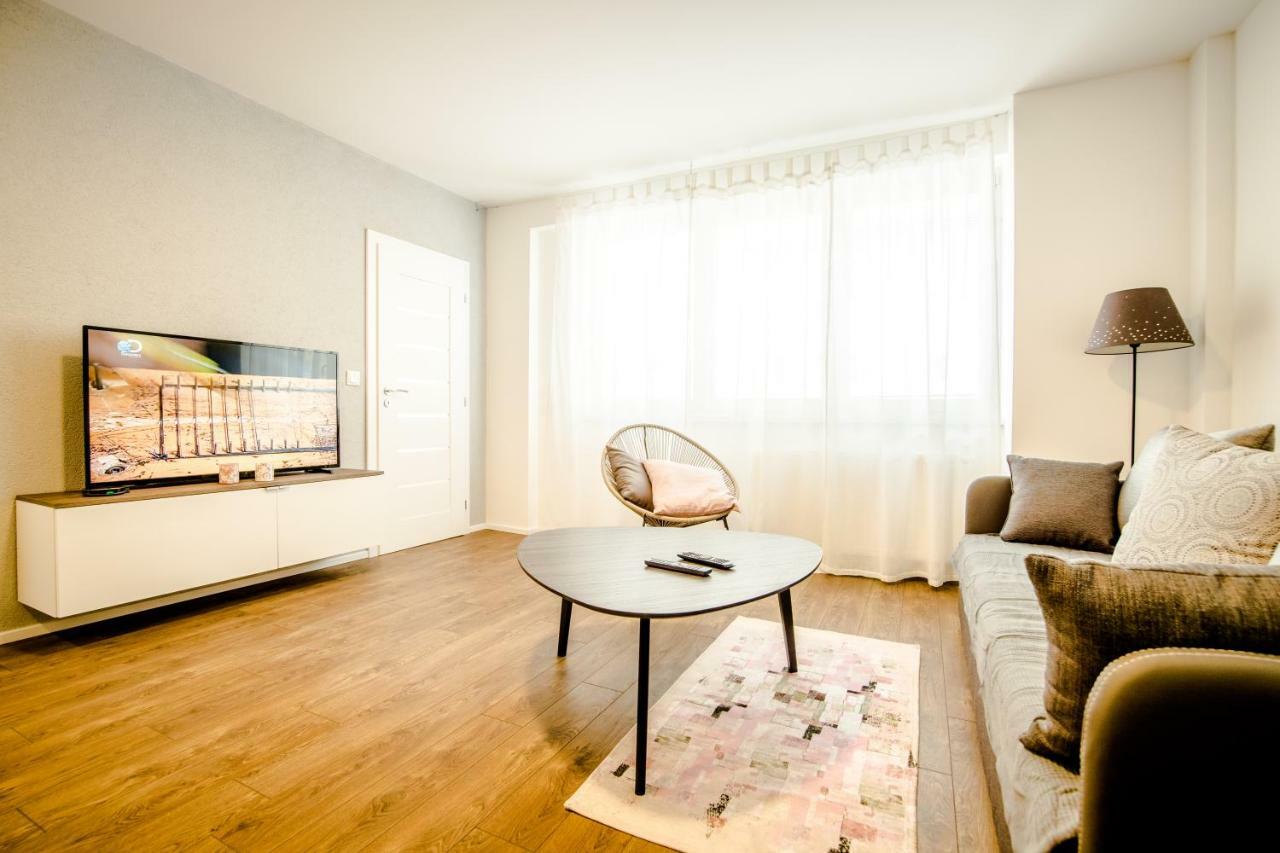 ברטיסלאבה Central Apartments By Kovee מראה חיצוני תמונה